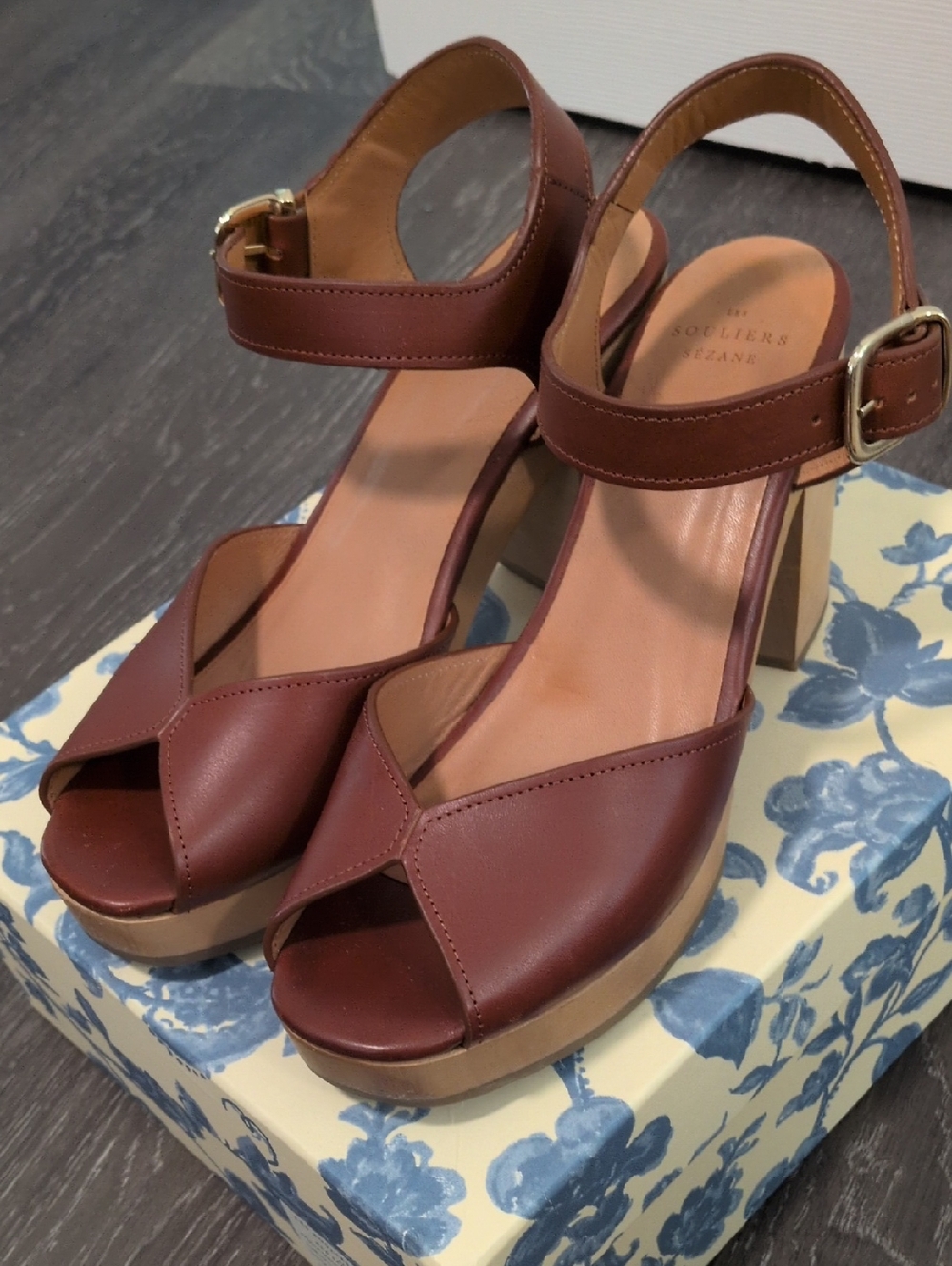 Sezane Fausta Clogs